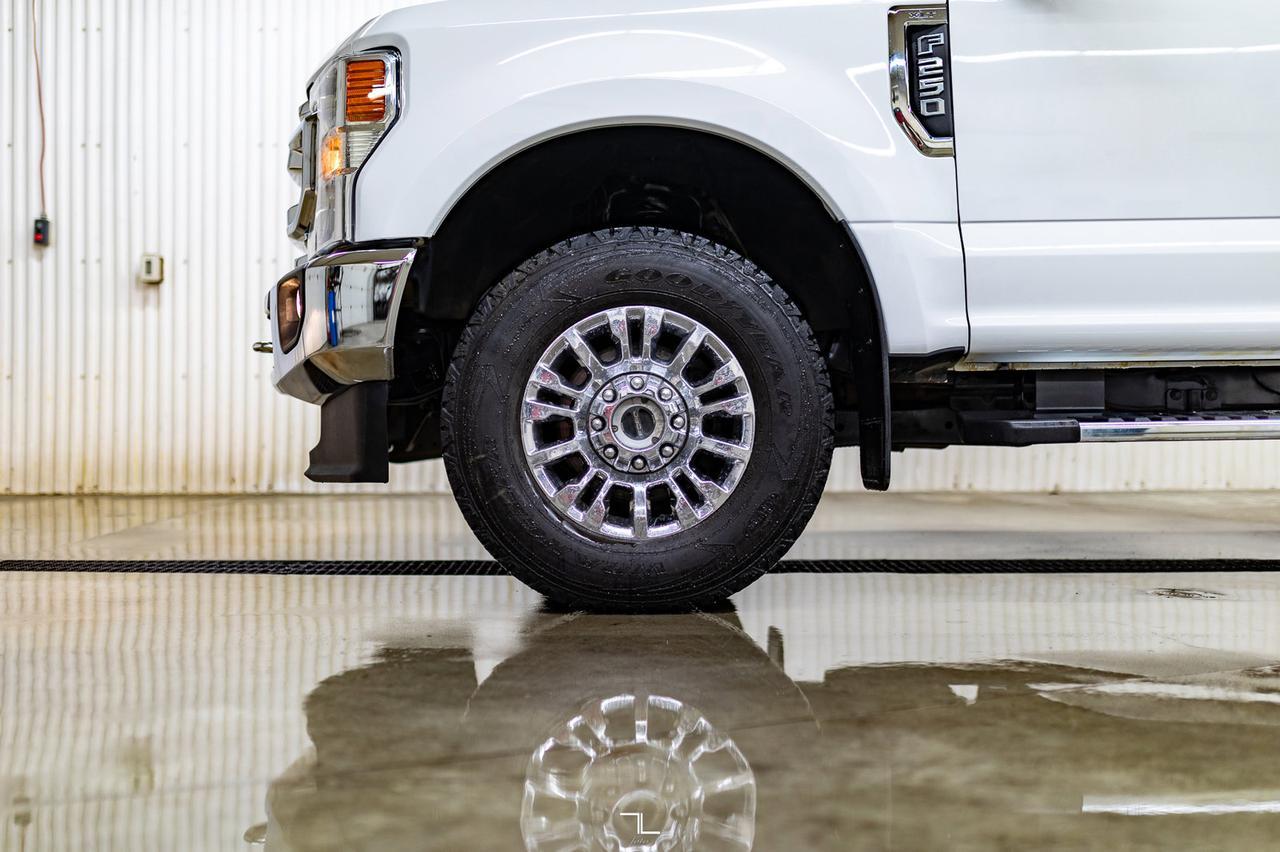 2020 Ford F-250 4x4 Crew Cab XLT FX4 BCam Red Deer AB