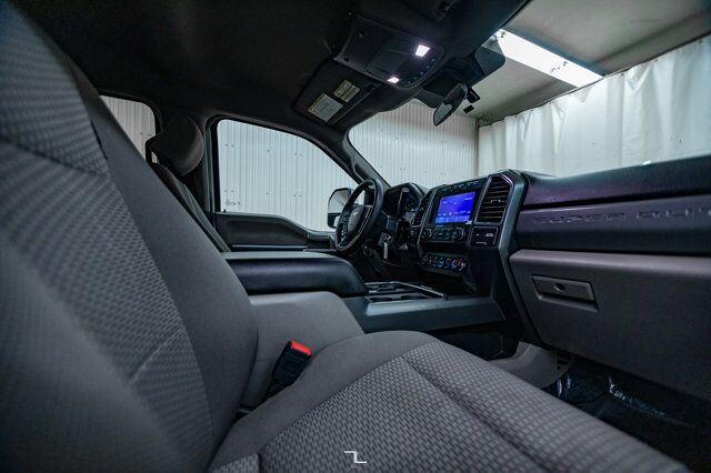 2020 Ford F-250 4x4 Crew Cab XLT FX4 BCam Red Deer AB