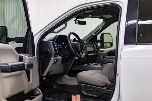 2020 Ford F-250 4x4 Crew Cab XLT FX4 Diesel BCam Red Deer AB