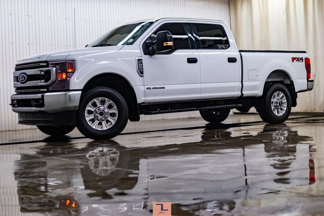 2020 Ford F-250 4x4 Crew Cab XLT FX4 Diesel BCam Red Deer AB