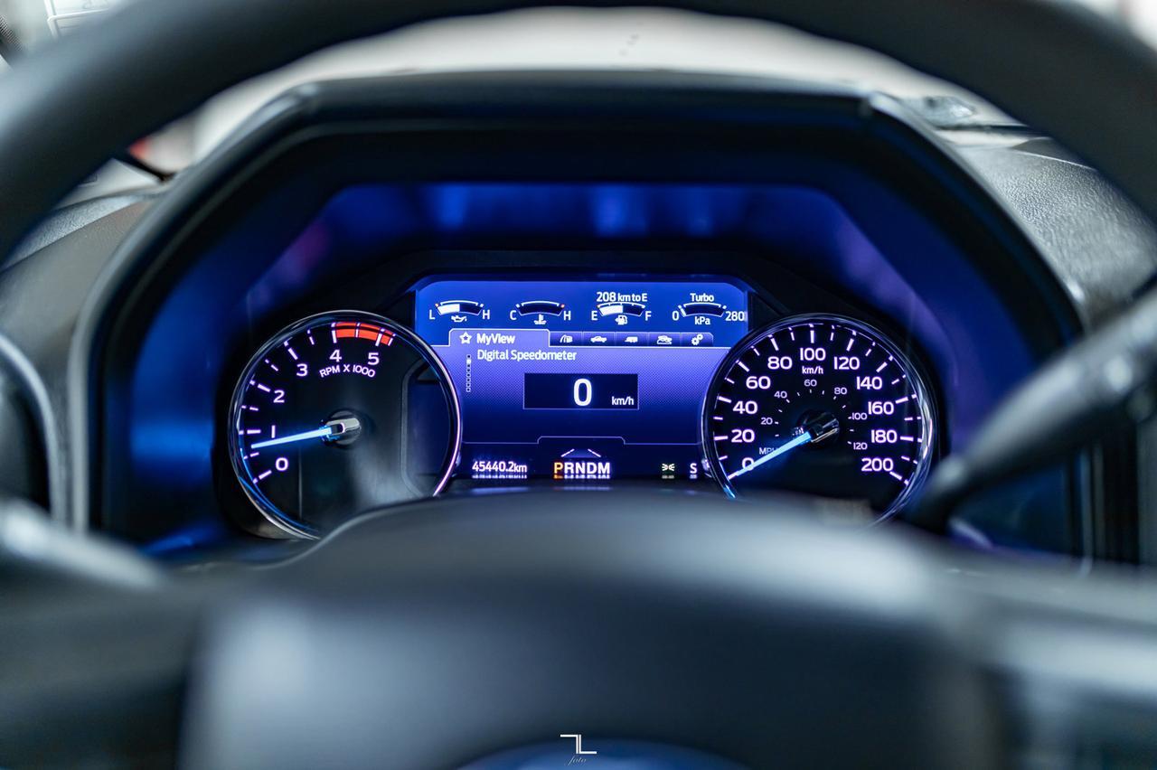 2020 Ford F-250 4x4 Crew Cab XLT FX4 Diesel BCam Red Deer AB