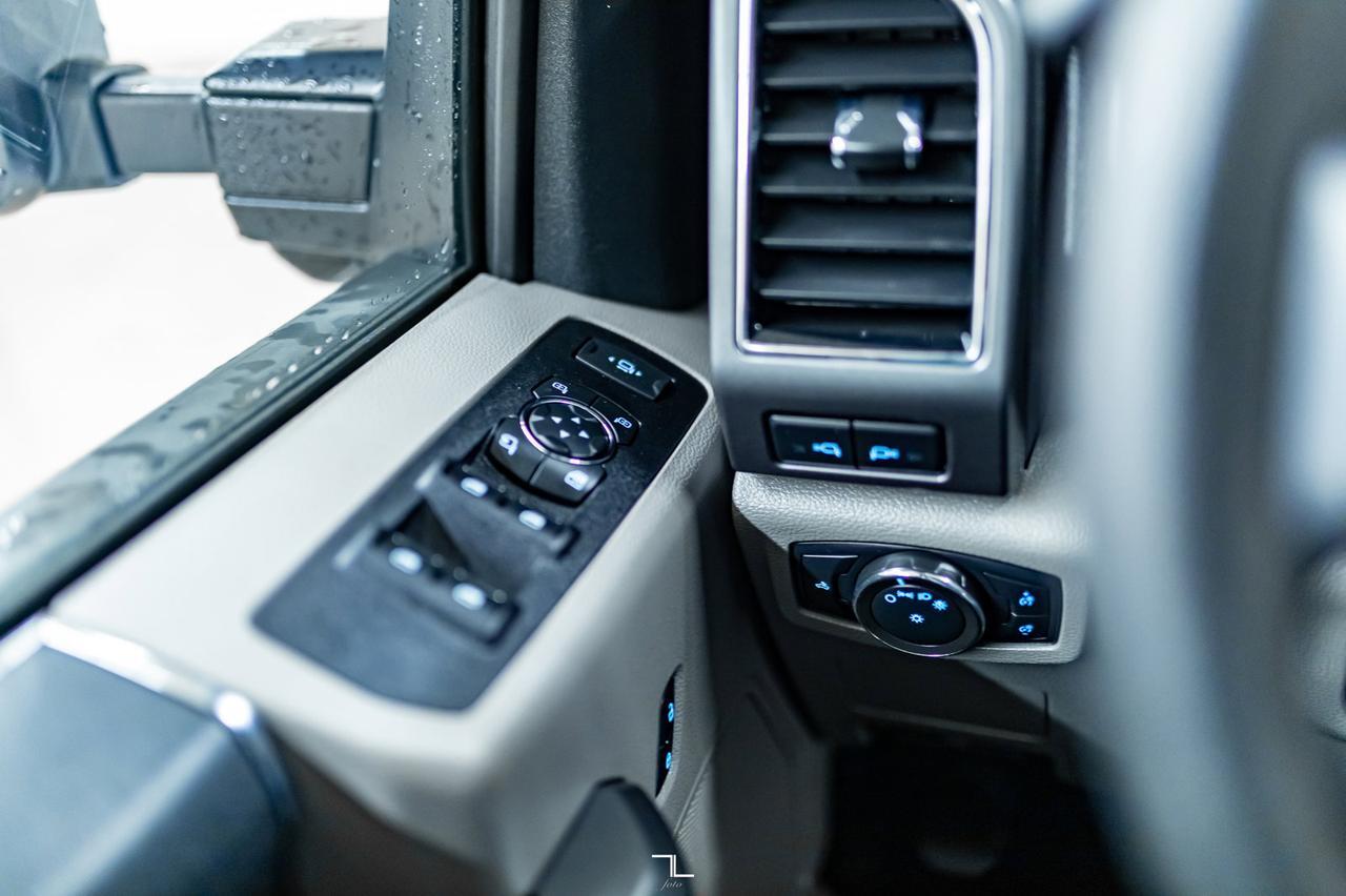 2020 Ford F-250 4x4 Crew Cab XLT FX4 Diesel BCam Red Deer AB