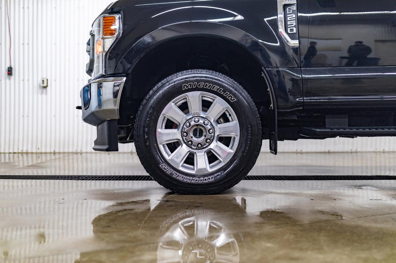 2020 Ford F-250 4x4 Crew Cab XLT FX4 PSeat BCam Red Deer AB