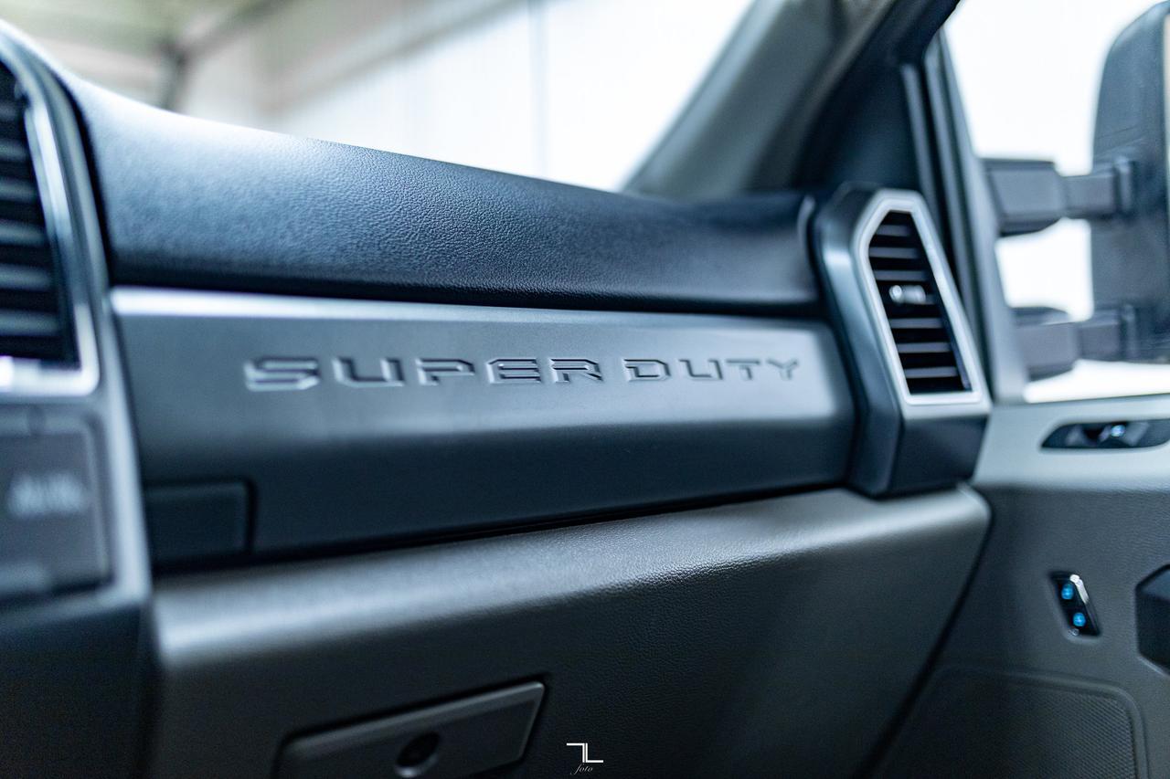 2020 Ford F-250 4x4 Crew Cab XLT FX4 PSeat BCam Red Deer AB