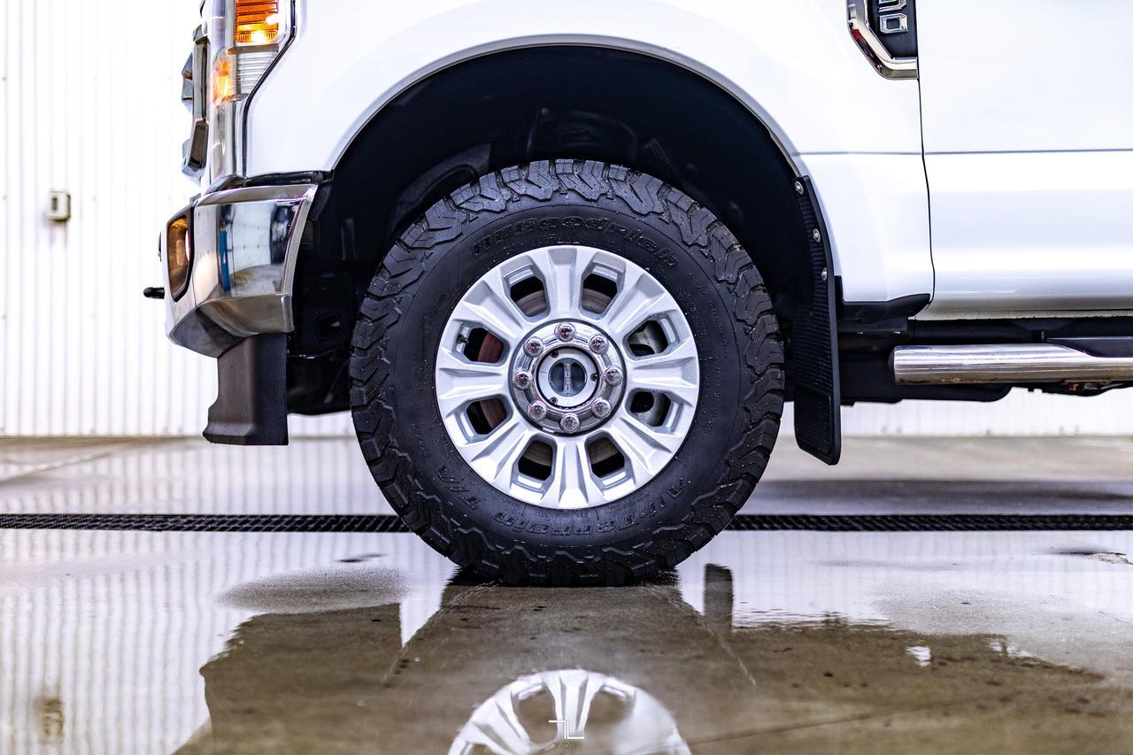 2020 Ford F-250 4x4 Crew Cab XLT FX4 PSeat BCam Red Deer AB
