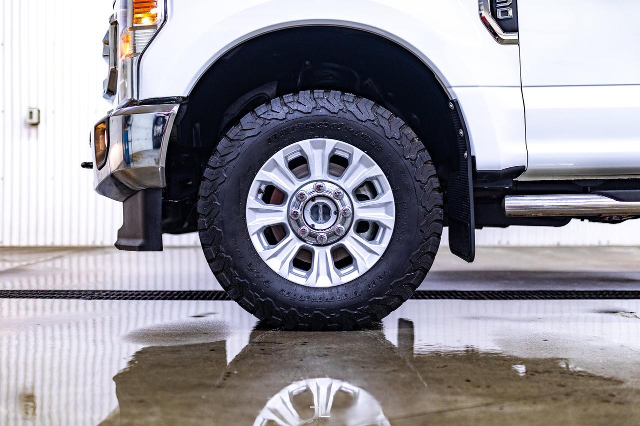 2020 Ford F-250 4x4 Crew Cab XLT FX4 PSeat BCam Red Deer AB