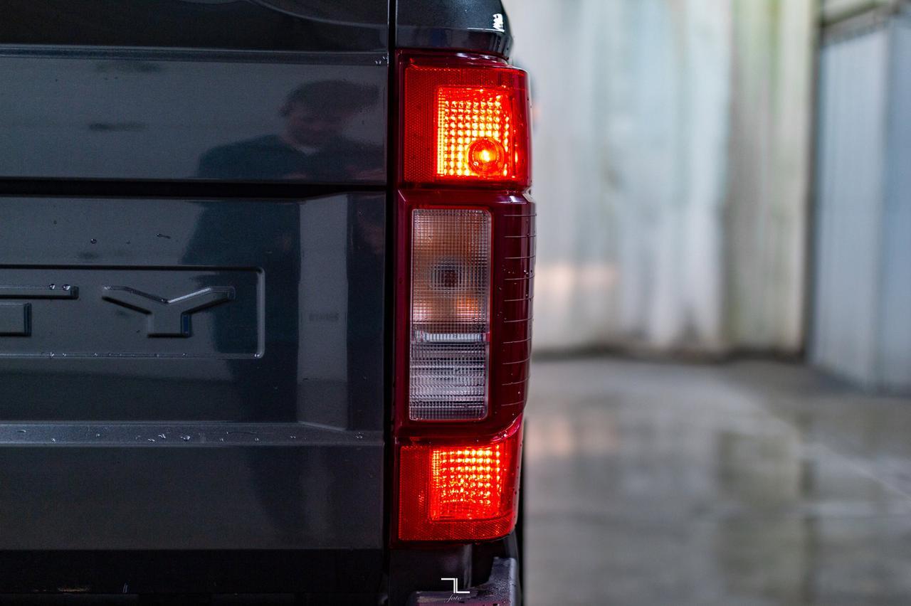 2020 Ford F-250 4x4 Crew Cab XLT FX4 Roof BCam Red Deer AB