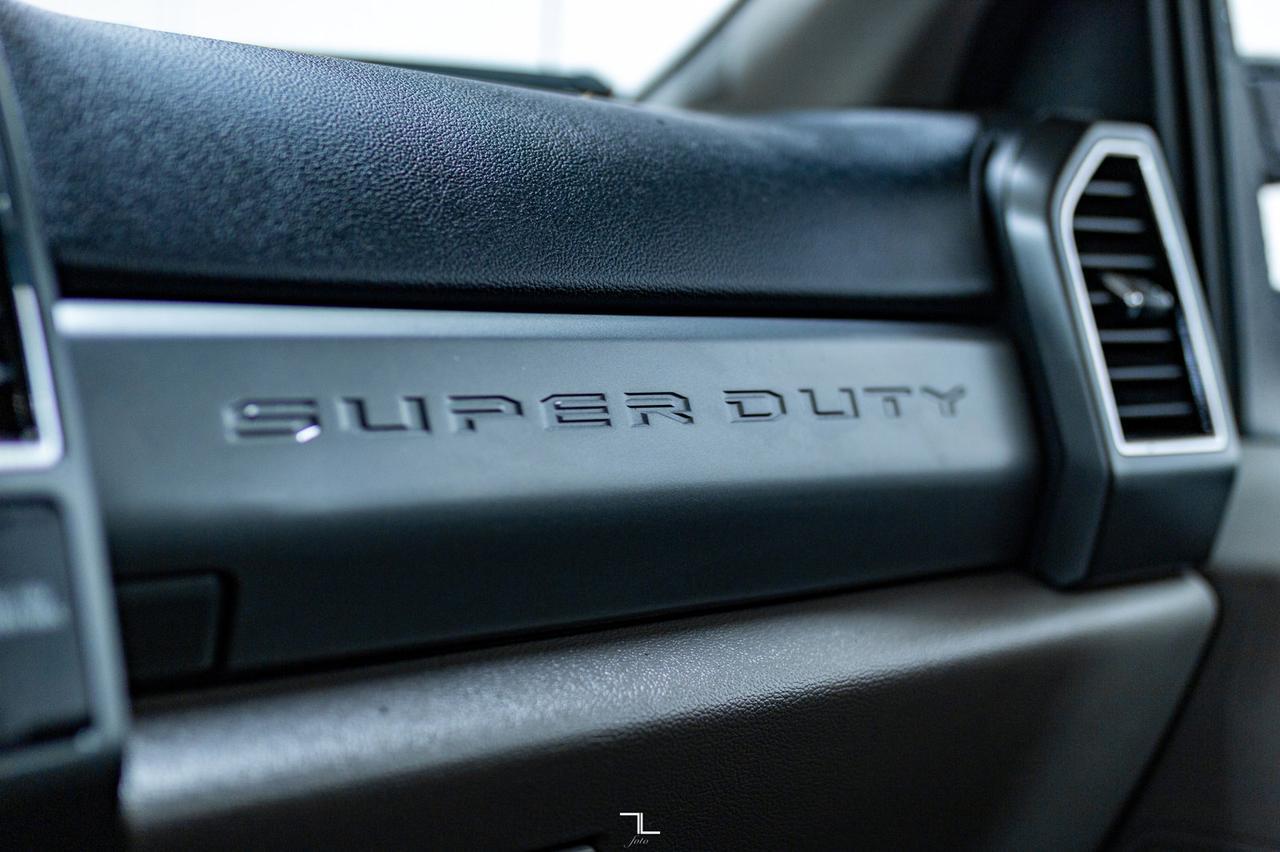 2020 Ford F-250 4x4 Crew Cab XLT FX4 Roof BCam Red Deer AB