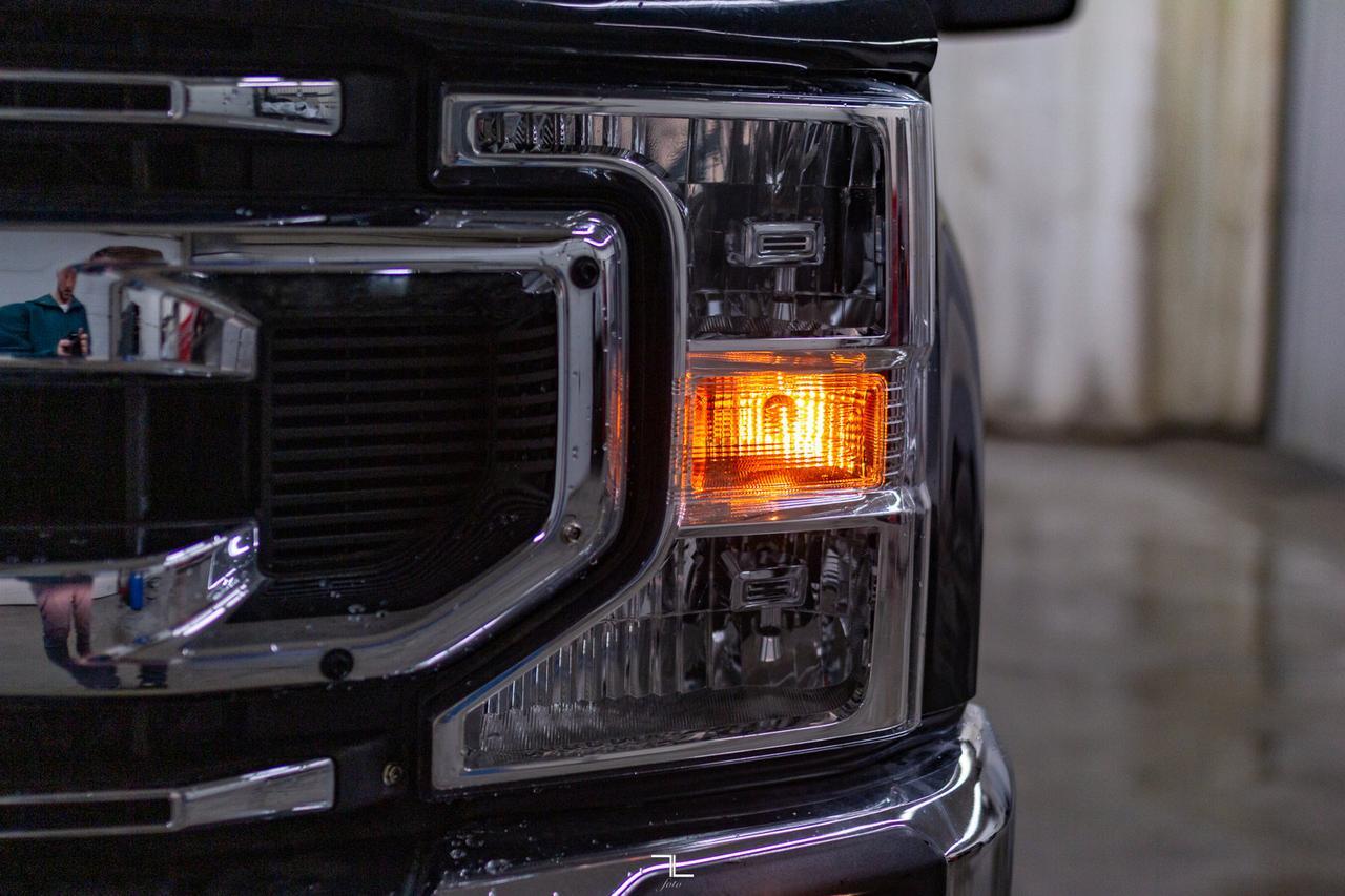 2020 Ford F-250 4x4 Crew Cab XLT FX4 Roof BCam Red Deer AB