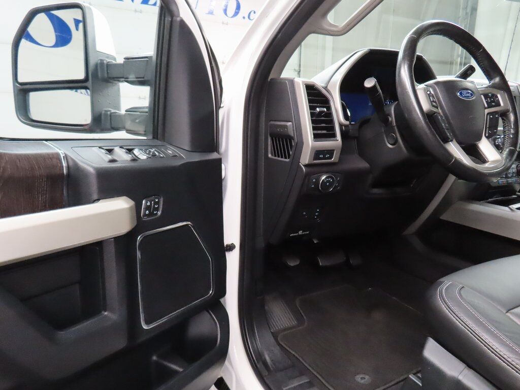 2020 Ford F-250 Super Duty 4x4 Crew Cab Lariat Fond du Lac WI