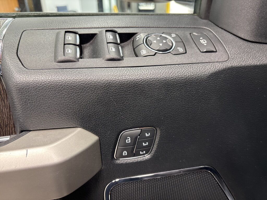 2020 Ford F-250 Super Duty 4x4 Crew Cab Lariat Minocqua WI