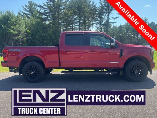 2020_Ford_F-250 Super Duty_4x4 Crew Cab Lariat_ Fond du Lac WI