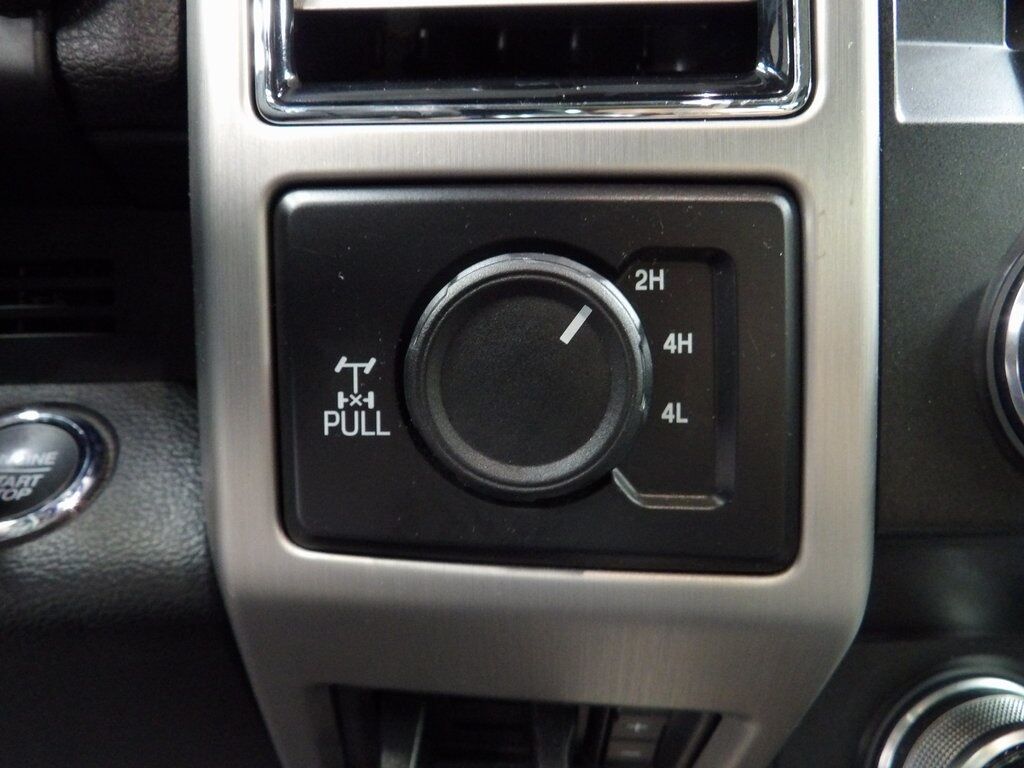 2020 Ford F-250 Super Duty 4x4 Crew Cab Platinum Fond du Lac WI