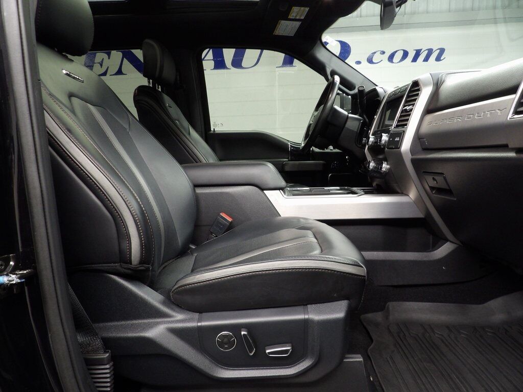 2020 Ford F-250 Super Duty 4x4 Crew Cab Platinum Fond du Lac WI