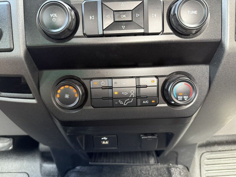 2020 Ford F-250 Utility w/ Lift 40k mi's XL Collinsville OK