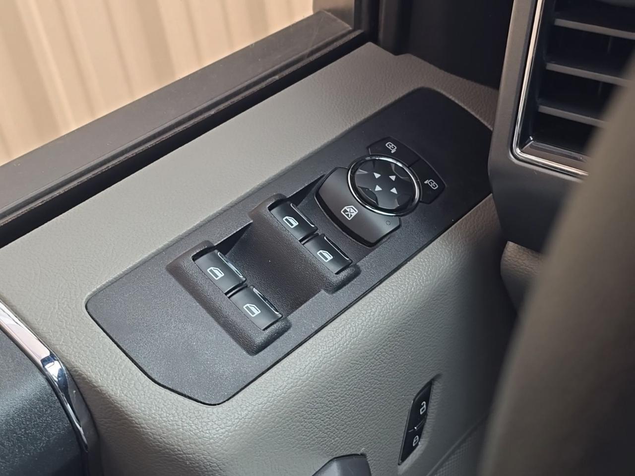 2020 Ford F-250SD XLT Watertown SD