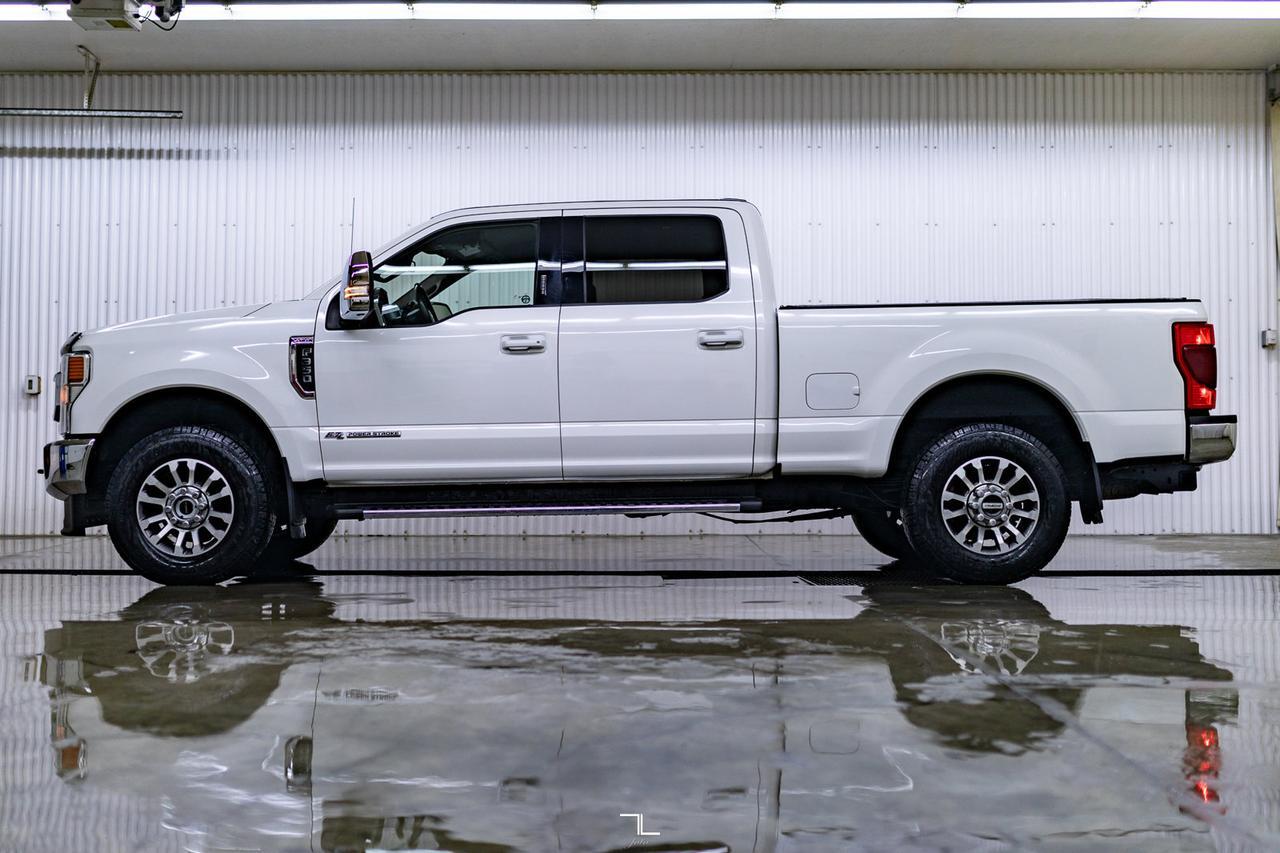 2020 Ford F-350 4x4 Crew Cab Lariat Diesel Leather Nav BCam Red Deer AB