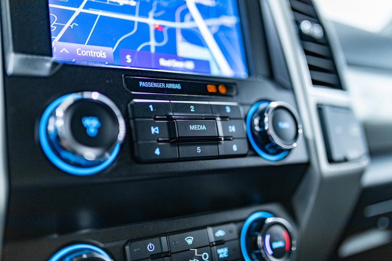 2020 Ford F-350 4x4 Crew Cab Lariat Diesel Leather Nav BCam Red Deer AB