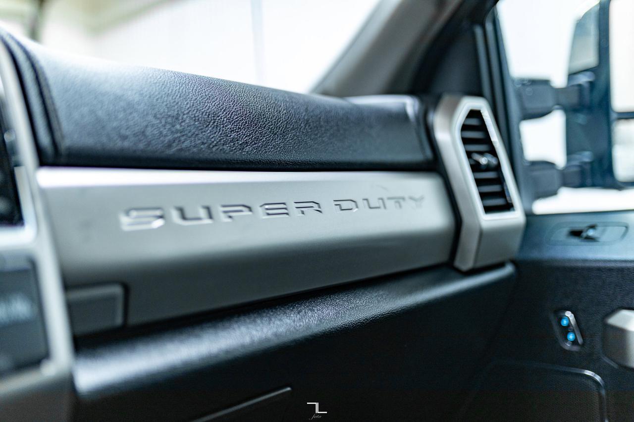 2020 Ford F-350 4x4 Crew Cab Lariat Diesel Leather Nav BCam Red Deer AB