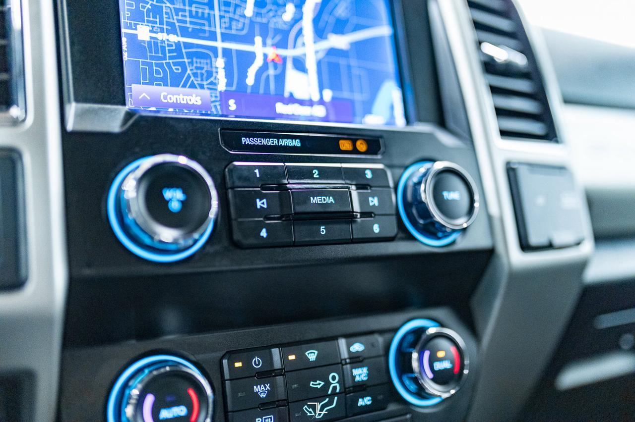 2020 Ford F-350 4x4 Crew Cab Lariat Diesel Leather Nav BCam Red Deer AB