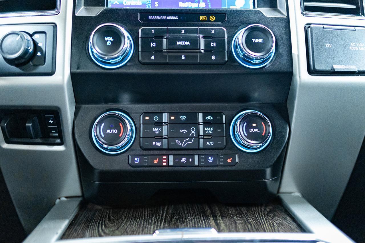 2020 Ford F-350 4x4 Crew Cab Lariat Diesel Leather Nav BCam Red Deer AB