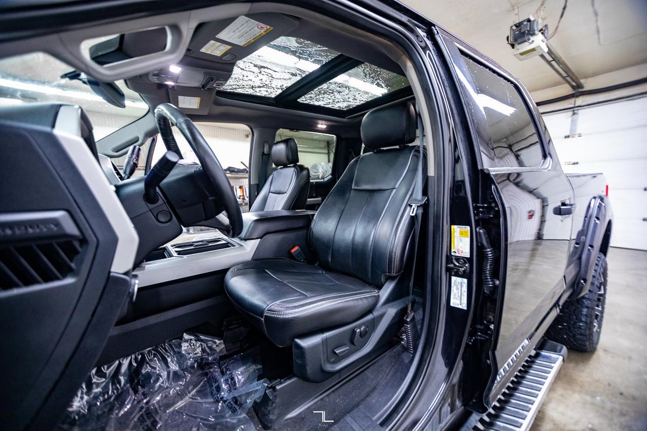 2020 Ford F-350 4x4 Crew Cab Lariat Diesel Leather Roof Nav BCam Red Deer AB