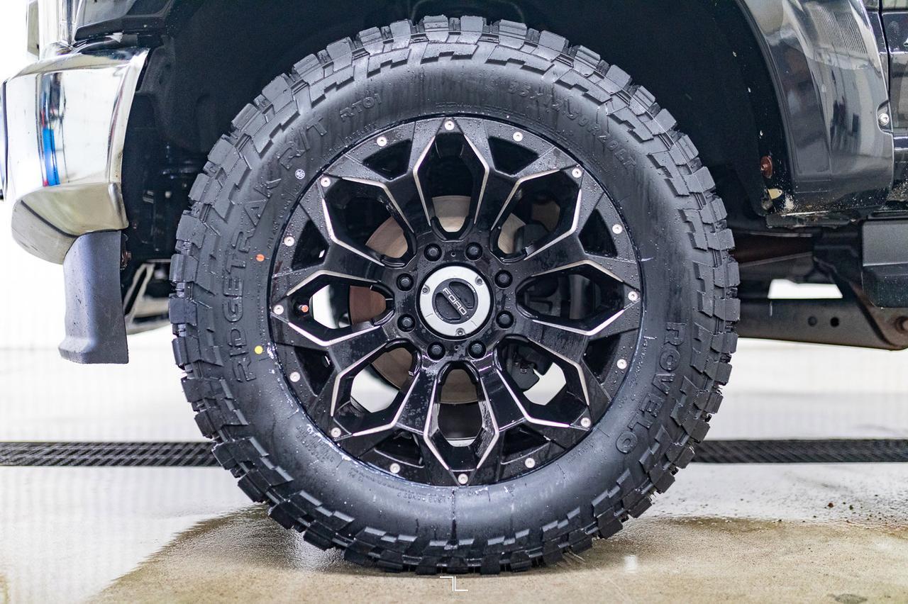 2020 Ford F-350 4x4 Crew Cab Lariat Diesel Leather Roof Nav BCam Red Deer AB