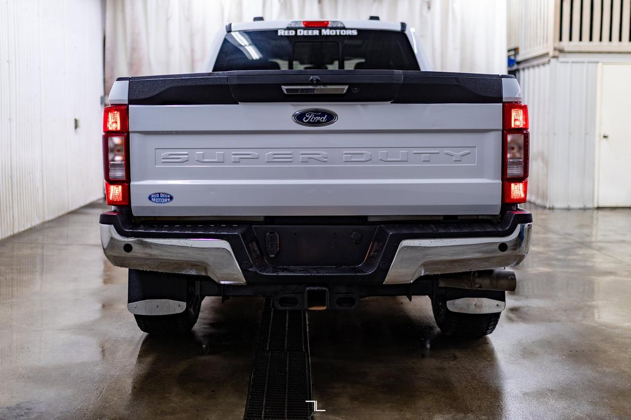 2020 Ford F-350 4x4 Crew Cab Lariat Diesel Leather Roof Nav Red Deer AB