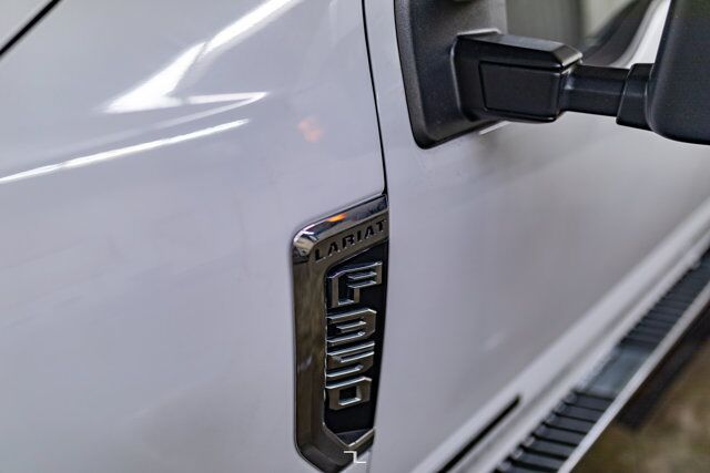 2020 Ford F-350 4x4 Crew Cab Lariat Diesel Leather Roof Nav Red Deer AB