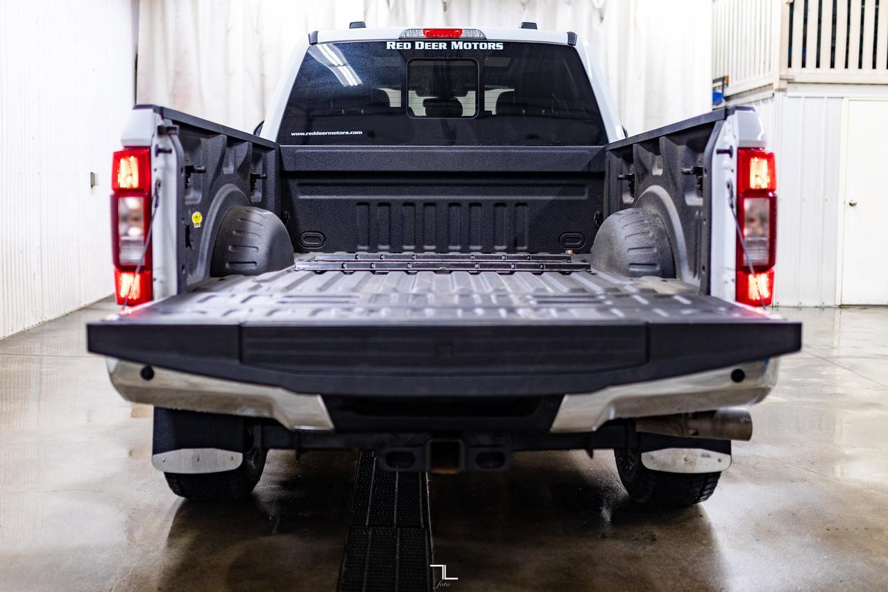 2020 Ford F-350 4x4 Crew Cab Lariat Diesel Leather Roof Nav Red Deer AB