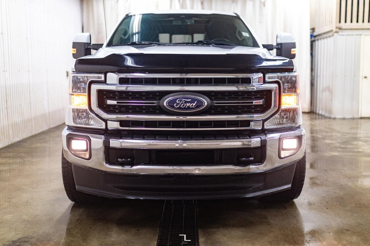 2020 Ford F-350 4x4 Crew Cab Lariat Diesel Leather Roof Nav Red Deer AB