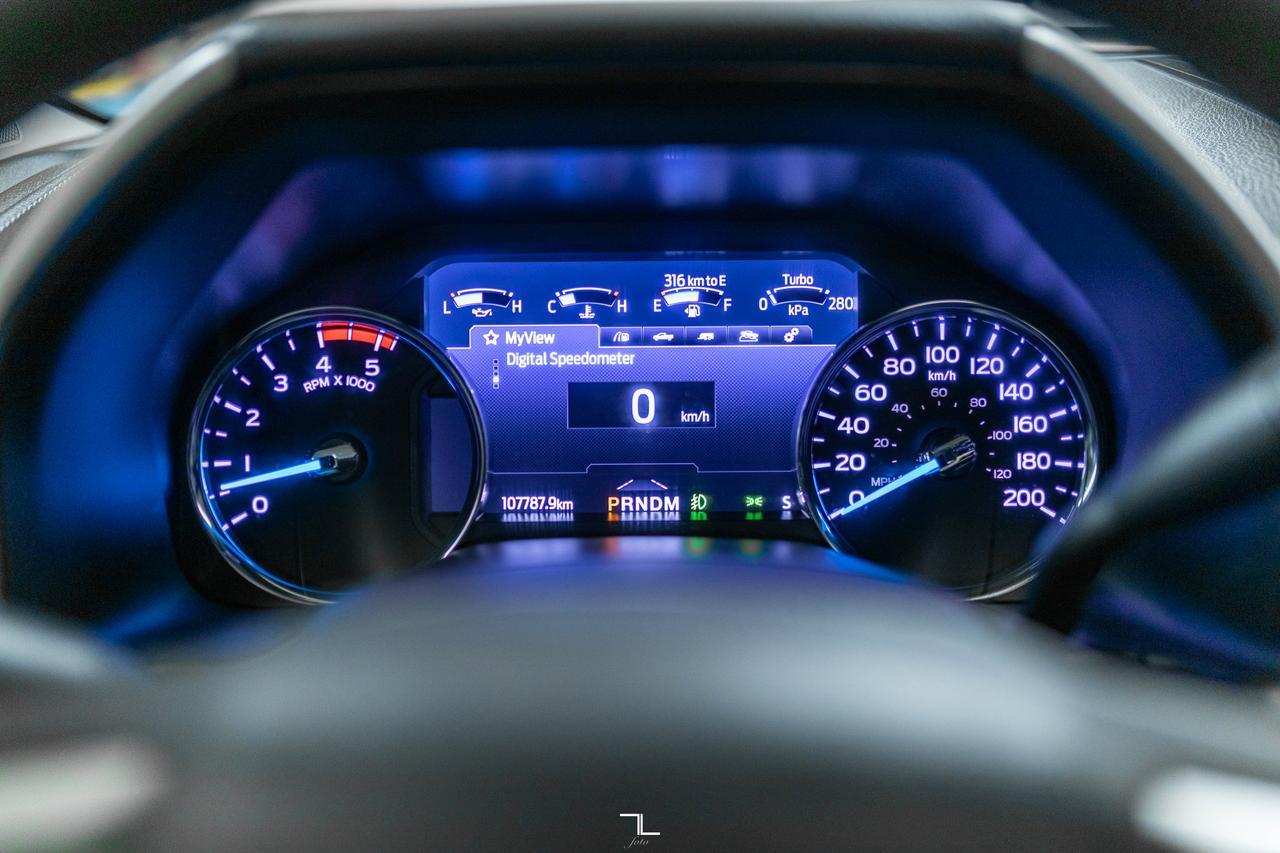 2020 Ford F-350 4x4 Crew Cab Lariat Diesel Leather Roof Nav Red Deer AB