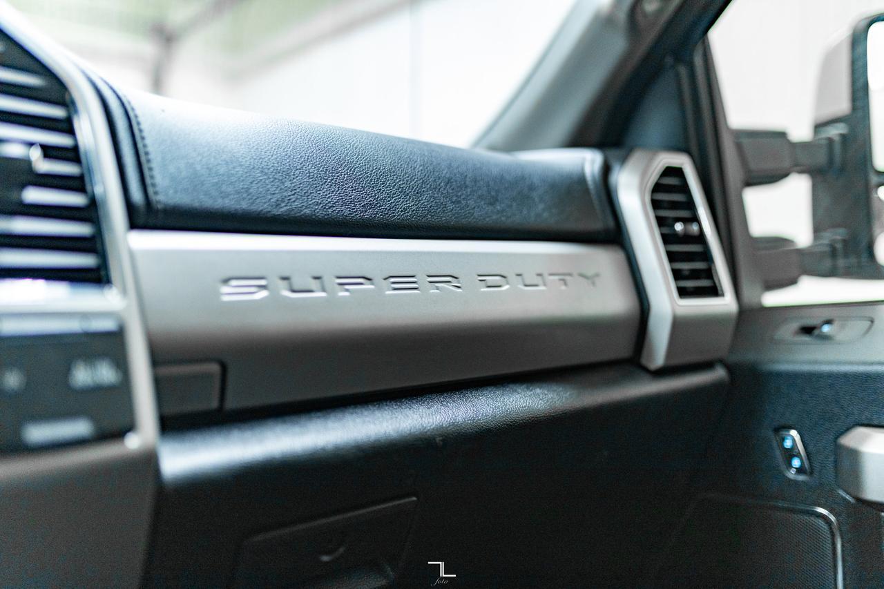 2020 Ford F-350 4x4 Crew Cab Lariat Diesel Leather Roof Nav Red Deer AB