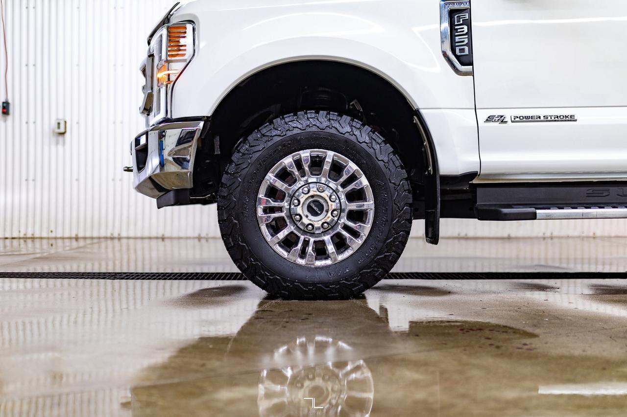 2020 Ford F-350 4x4 Crew Cab Lariat FX4 Diesel Leather Nav Red Deer AB