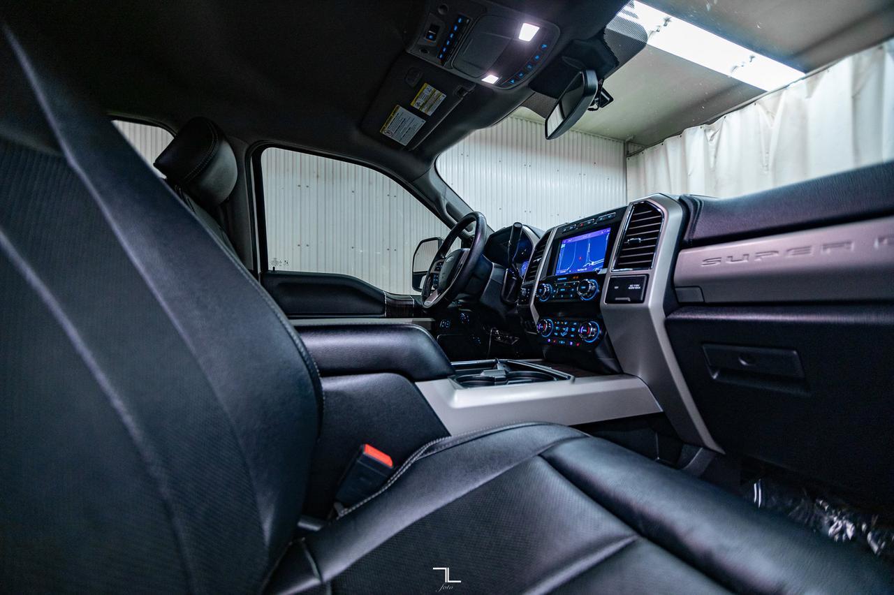 2020 Ford F-350 4x4 Crew Cab Lariat FX4 Diesel Leather Nav Red Deer AB