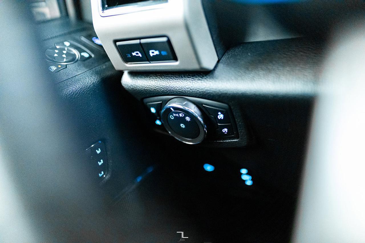 2020 Ford F-350 4x4 Crew Cab Lariat FX4 Diesel Leather Nav Red Deer AB