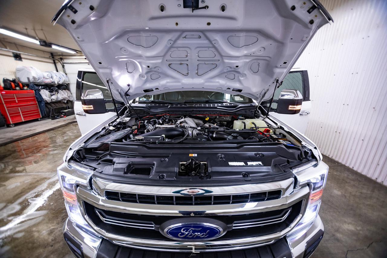 2020 Ford F-350 4x4 Crew Cab Lariat FX4 Diesel Leather Nav Red Deer AB