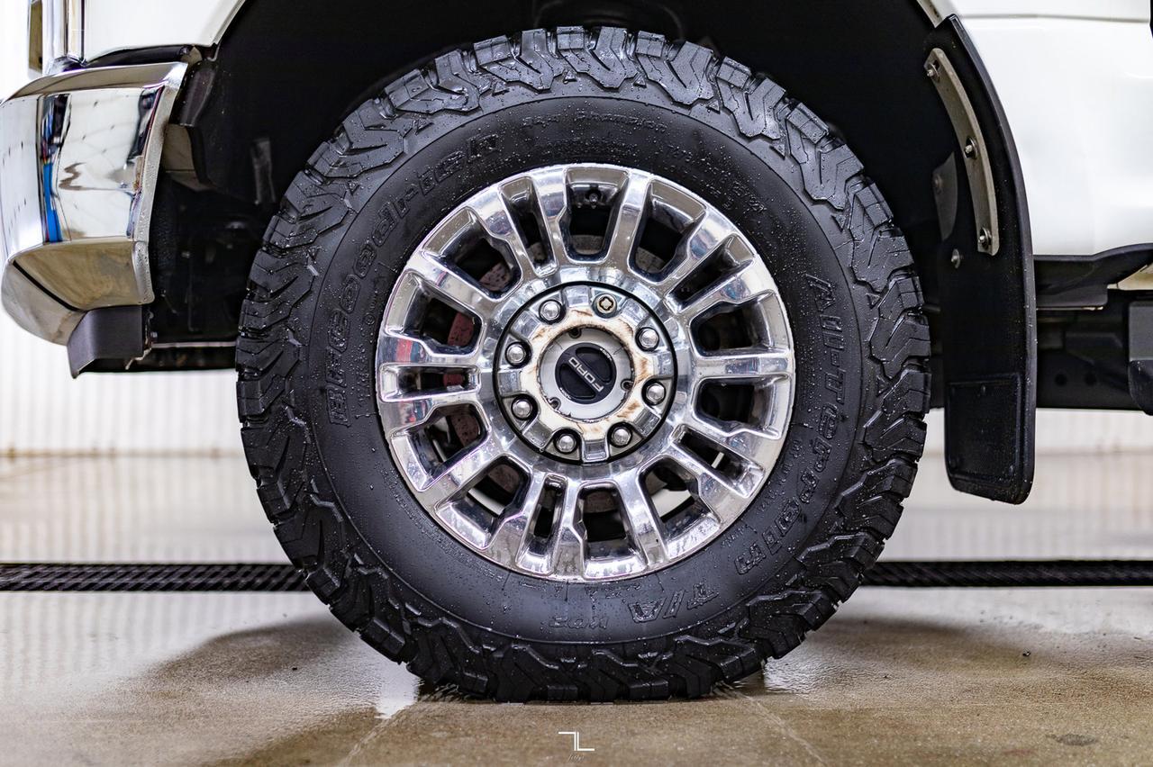 2020 Ford F-350 4x4 Crew Cab Lariat FX4 Diesel Leather Nav Red Deer AB