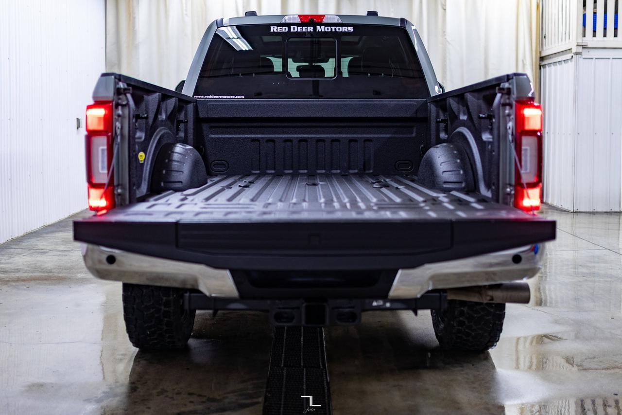 2020 Ford F-350 4x4 Crew Cab Lariat FX4 Diesel Leather Roof Nav Red Deer AB