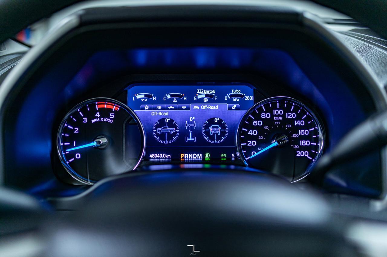 2020 Ford F-350 4x4 Crew Cab Lariat FX4 Diesel Leather Roof Nav Red Deer AB