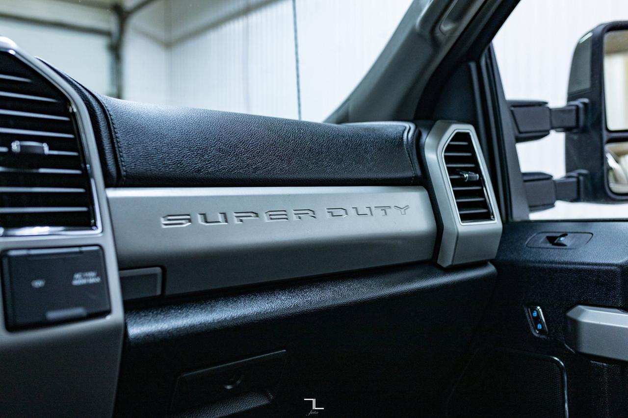 2020 Ford F-350 4x4 Crew Cab Lariat FX4 Diesel Leather Roof Nav Red Deer AB