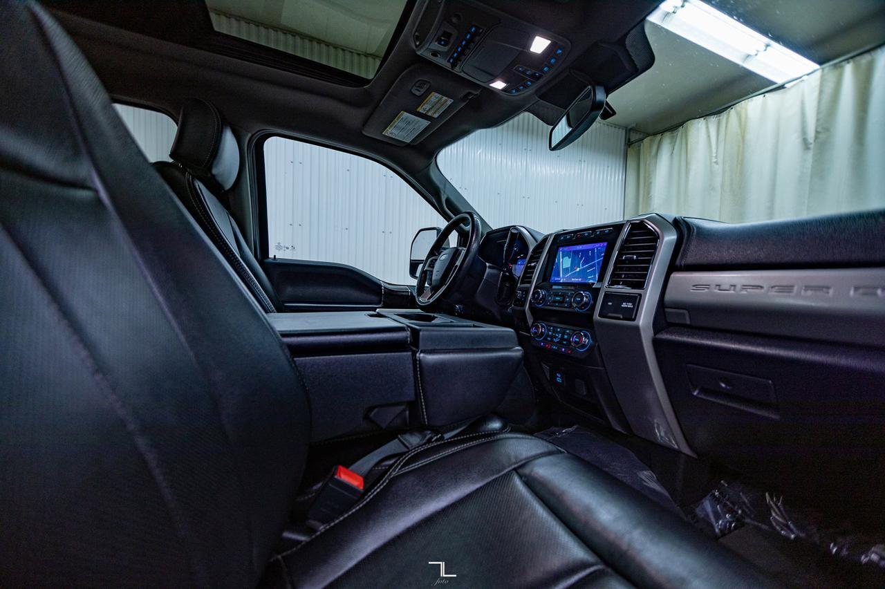 2020 Ford F-350 4x4 Crew Cab Lariat FX4 Diesel Leather Roof Nav Red Deer AB