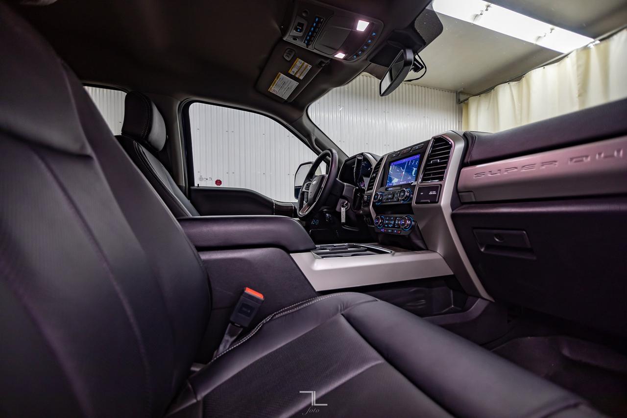 2020 Ford F-350 4x4 Crew Cab Lariat Leather Nav BCam Red Deer AB