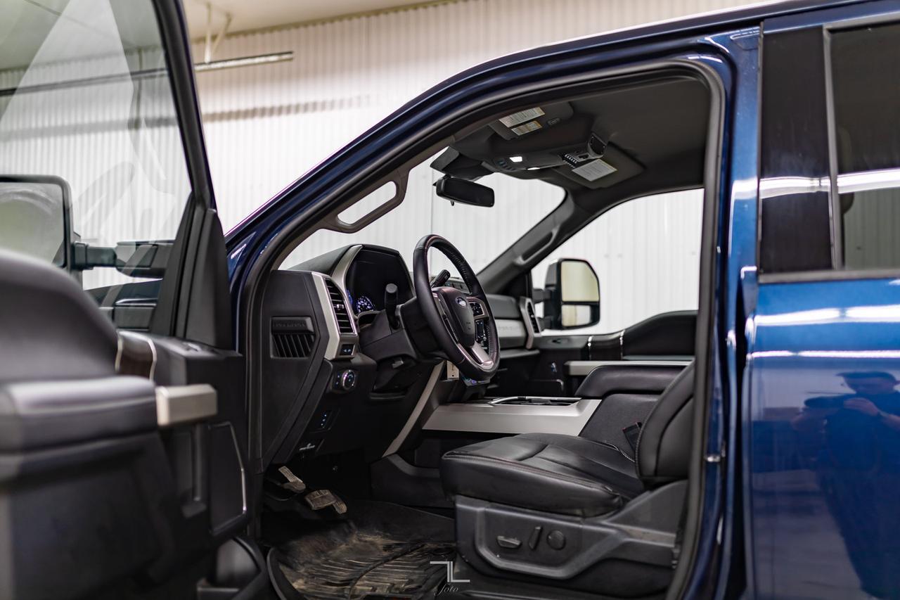 2020 Ford F-350 4x4 Crew Cab Lariat Leather Nav BCam Red Deer AB