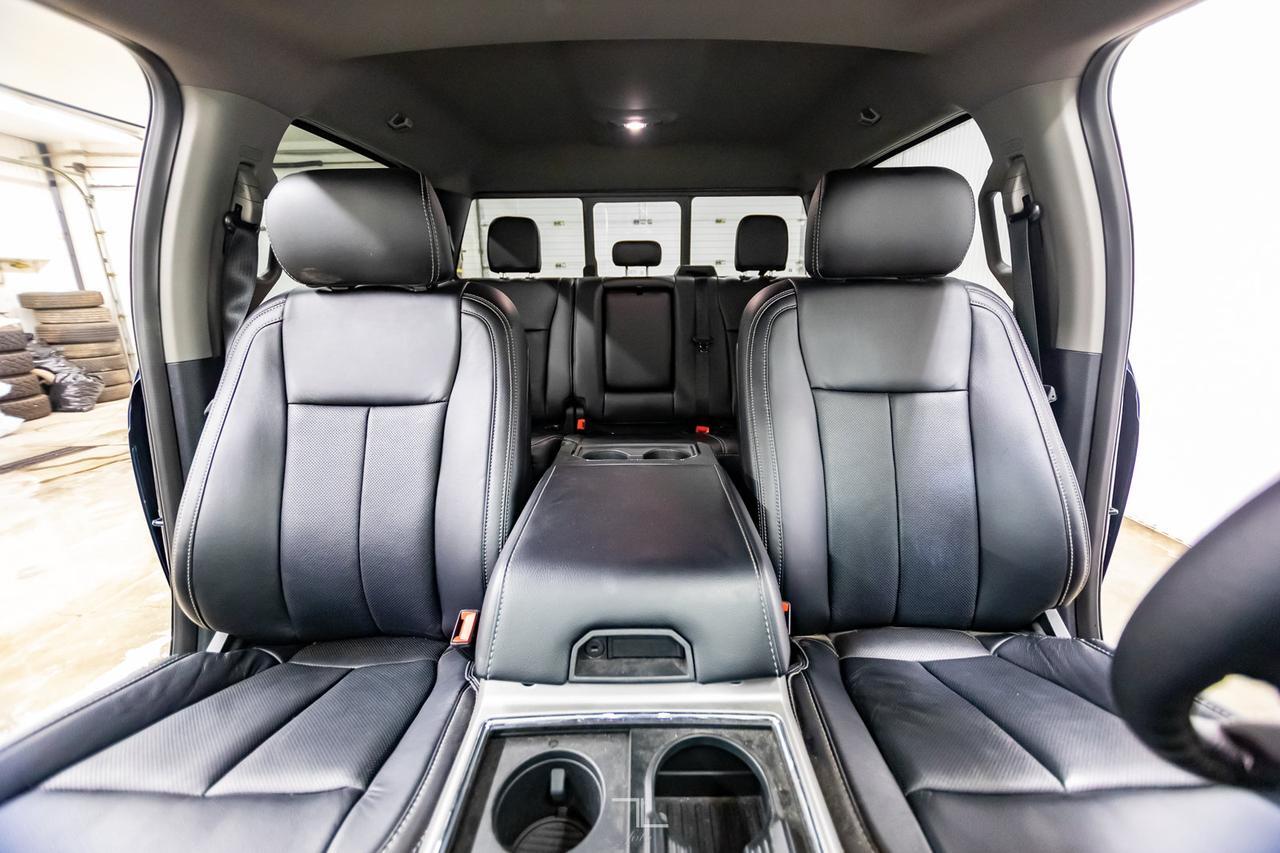 2020 Ford F-350 4x4 Crew Cab Lariat Leather Nav BCam Red Deer AB