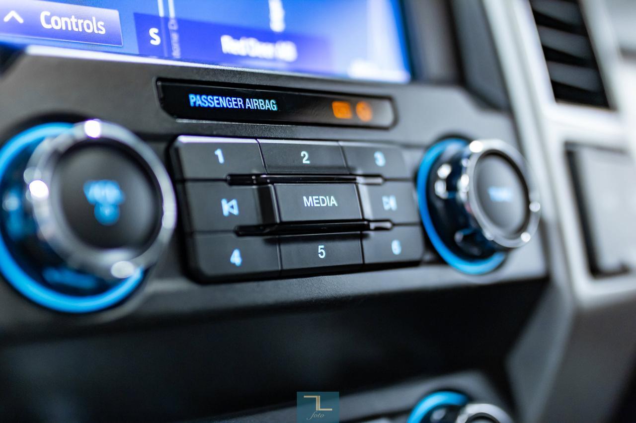 2020 Ford F-350 4x4 Crew Cab Lariat Ultimate FX4 Diesel Leather Roof Nav Red Deer AB