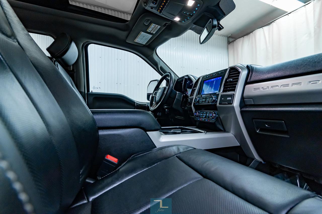 2020 Ford F-350 4x4 Crew Cab Lariat Ultimate FX4 Diesel Leather Roof Nav Red Deer AB