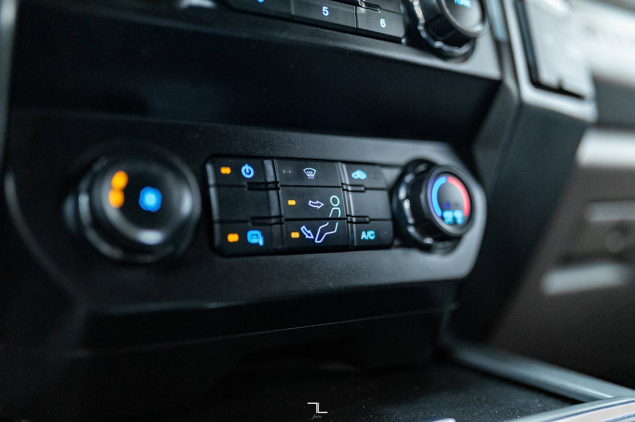 2020 Ford F-350 4x4 Crew Cab XLT Deck Dually Diesel BCam Red Deer AB