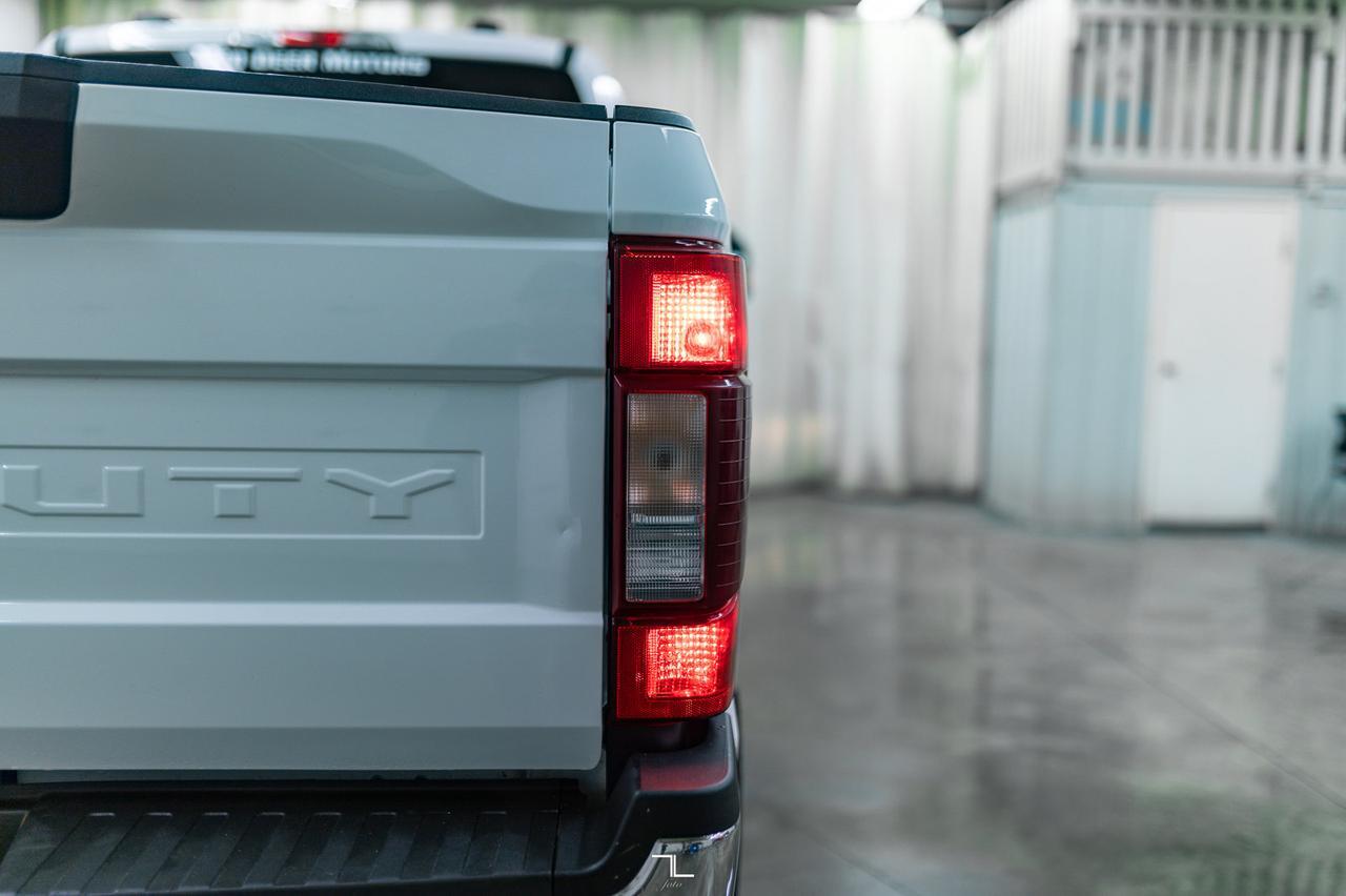 2020 Ford F-350 4x4 Crew Cab XLT FX4 BCam PSeat Red Deer AB