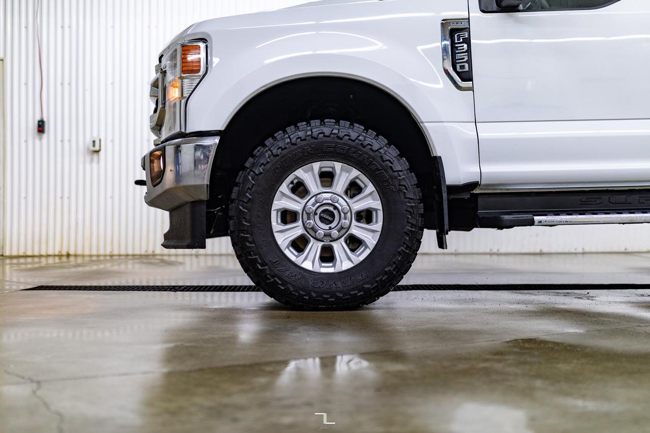 2020 Ford F-350 4x4 Crew Cab XLT FX4 BCam PSeat Red Deer AB